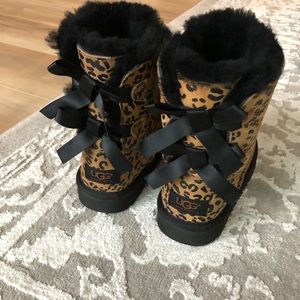 UGG Leopard Bailey Bow Boots Girls 1